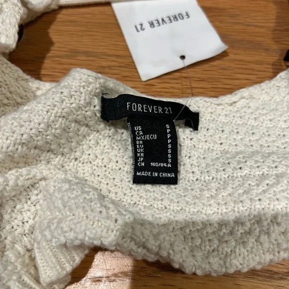 Forever 21 White Bodycon Dress with Plunge Neckline and Bishop Sleeves - Picture 3 of 8